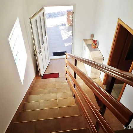 In 37105 * ポセダリェ