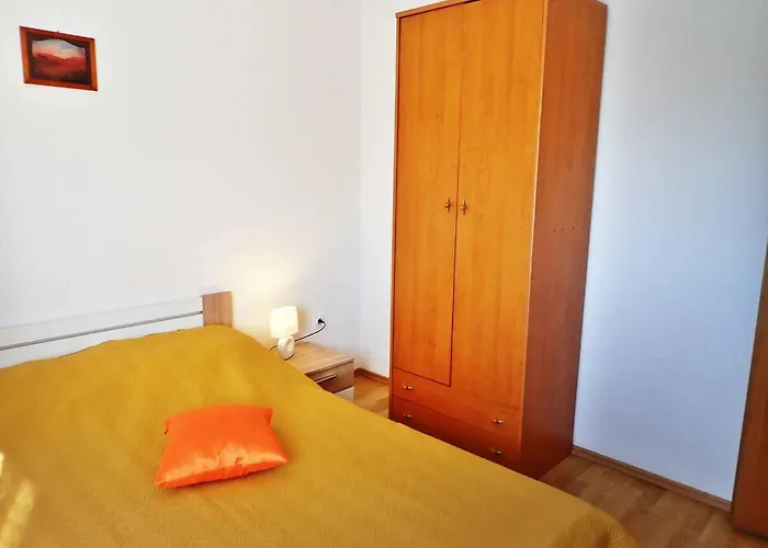 In 37105 Lejlighed Posedarje