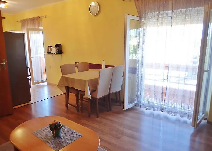 In 37105 Lejlighed *