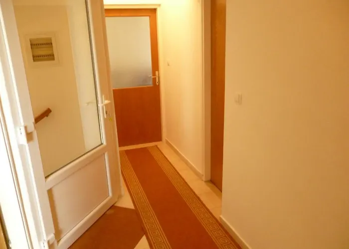 Lejlighed In 37105 Posedarje