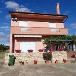 In 37105 Apartament *