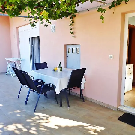 In 37105 公寓 珀塞达耶