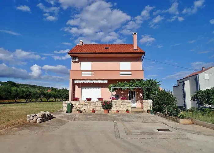 In 37105 Апартаменты Поседарье