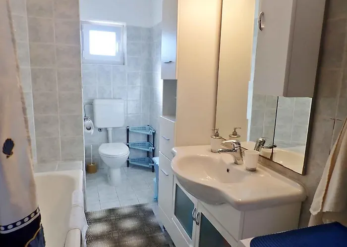 In 37105 Апартаменты *